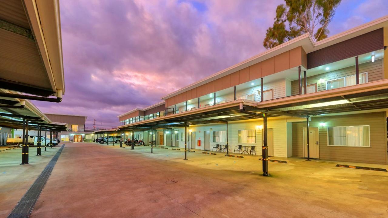 Drovers Motor Inn Дэлби Экстерьер фото